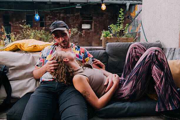 Love & Looks: Best Dating Apps and Fashion Picks You’ll Adore