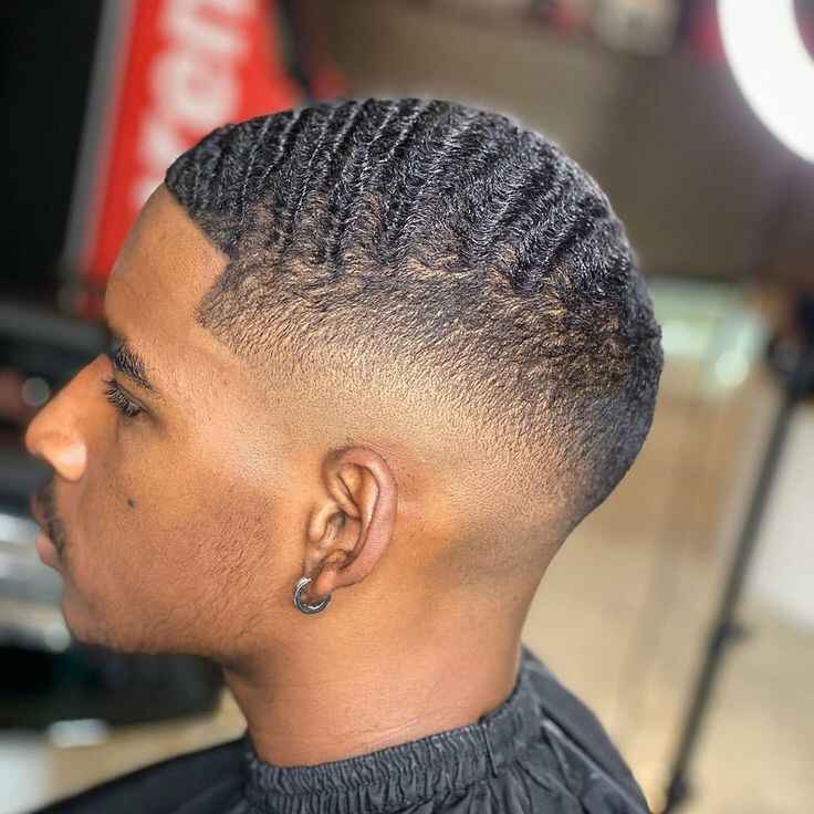 drop fade with waves