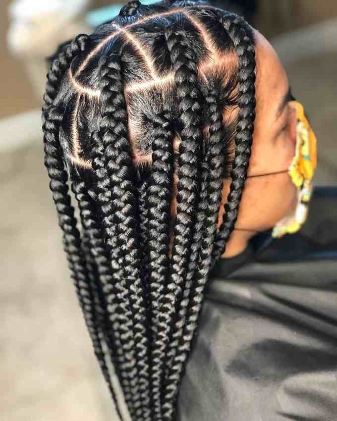 large black knotless braids