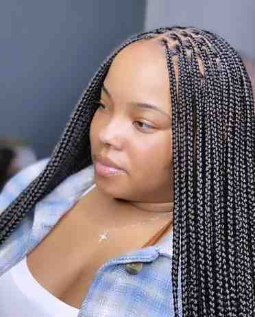 small knotless braids for black women